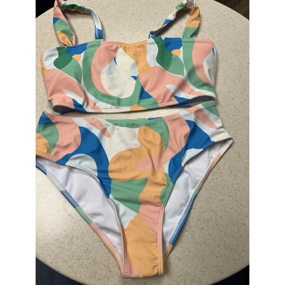 NWT SHEIN‎ Two-Piece Swimsuit Med